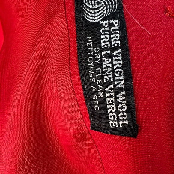 Vintage Mr Leonard Suit, Elegant Red Women's Blazer - Picture 3 of 14